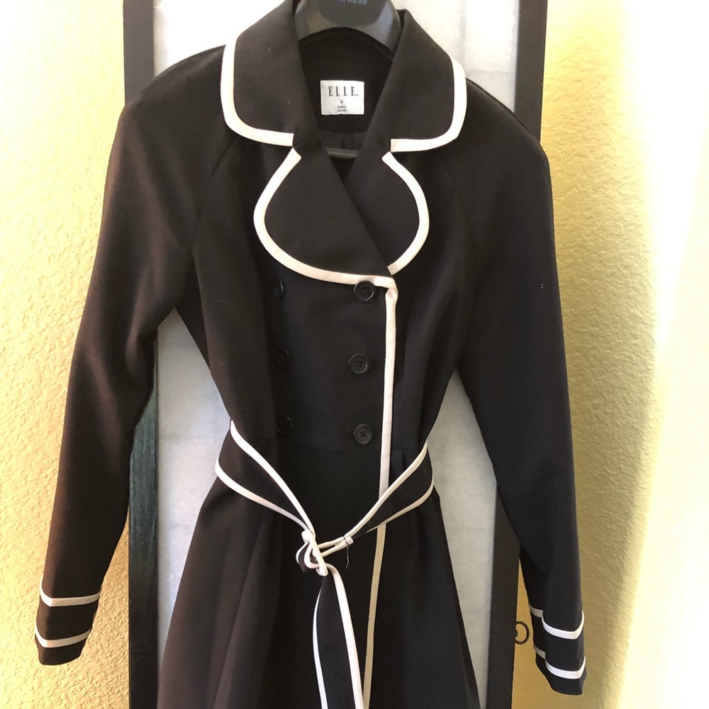 Black & Beige Trench Coat by Elle